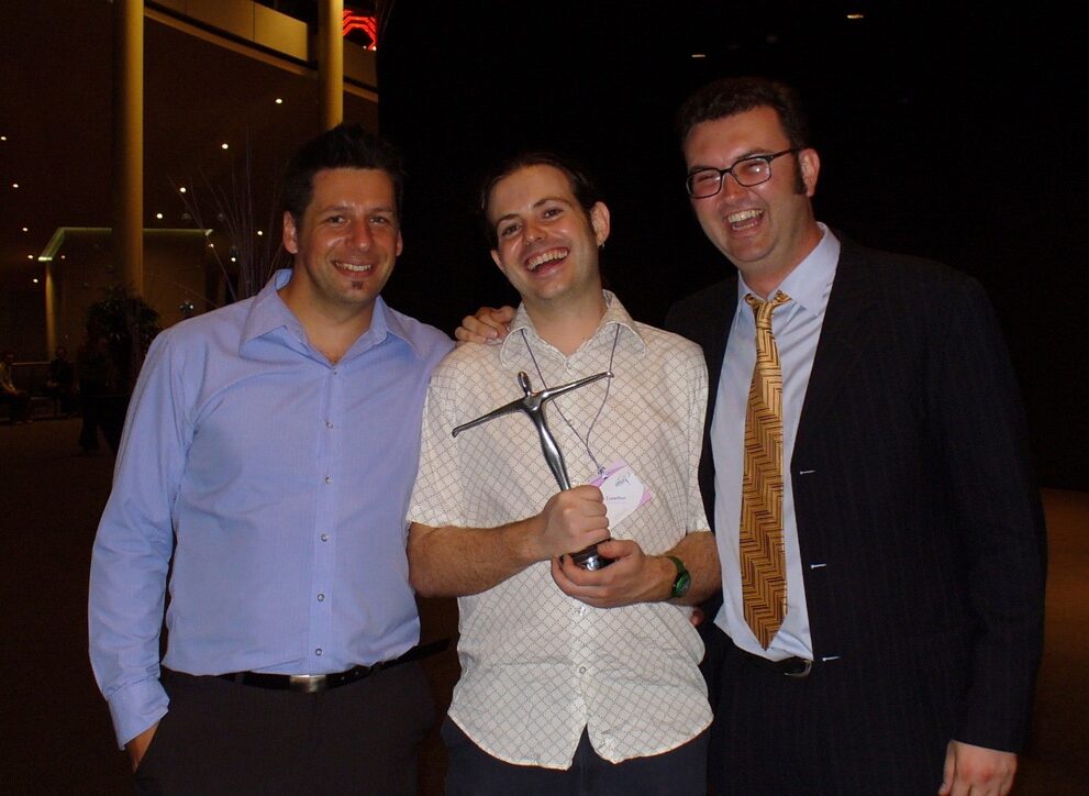 Nick and the guys from Katalyst with the 2006 AIMIA Award for Us Mob